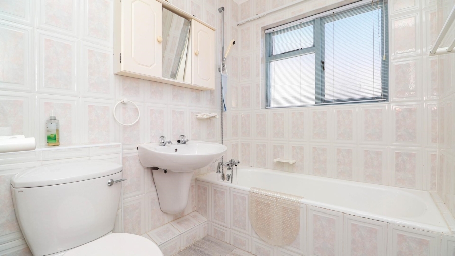 4 Bedroom Property for Sale in Seaside Longships Western Cape